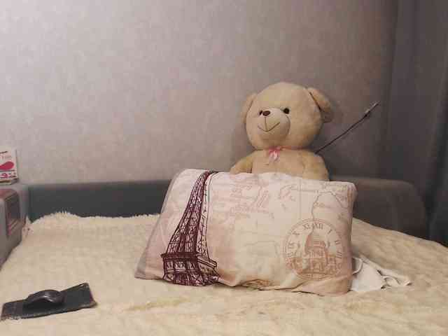 YourBarbiee webcam