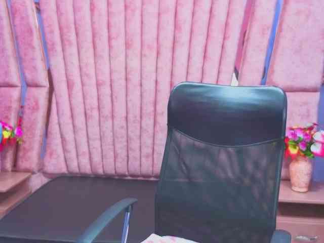 SarahSweett webcam