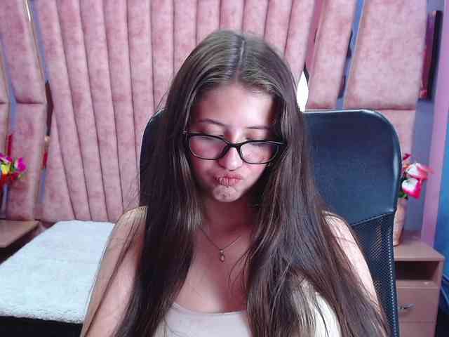 SarahSweett webcam