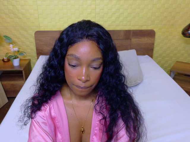 shamira-moore's BongaCams show and profile