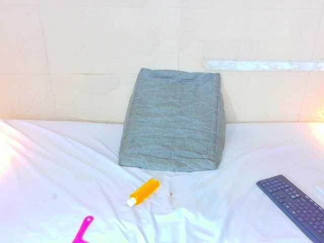 shamira-moore's BongaCams show and profile