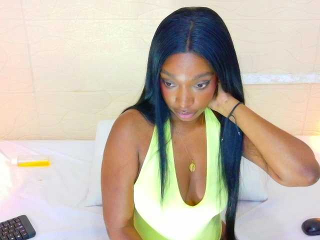 shamira-moore webcam