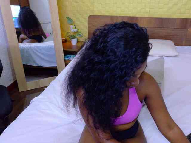 shamira-moore webcam