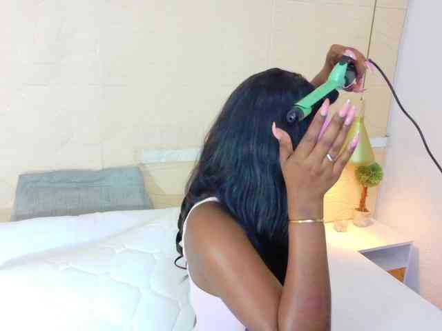 shamira-moore webcam