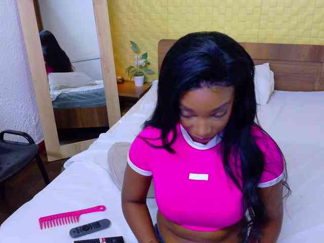 shamira-moore webcam