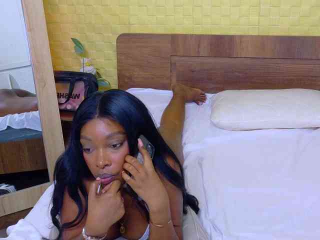 shamira-moore webcam