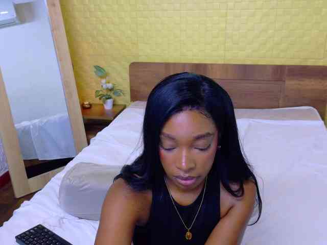 shamira-moore webcam