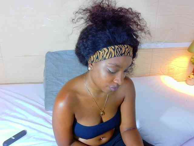 shamira-moore webcam