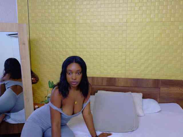 shamira-moore webcam