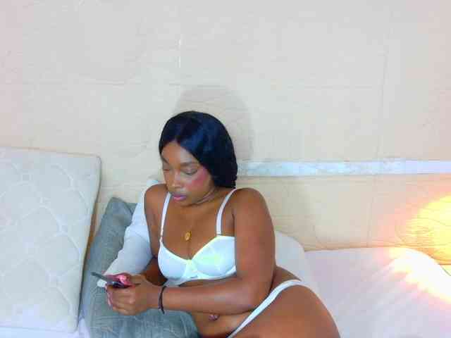 shamira-moore webcam