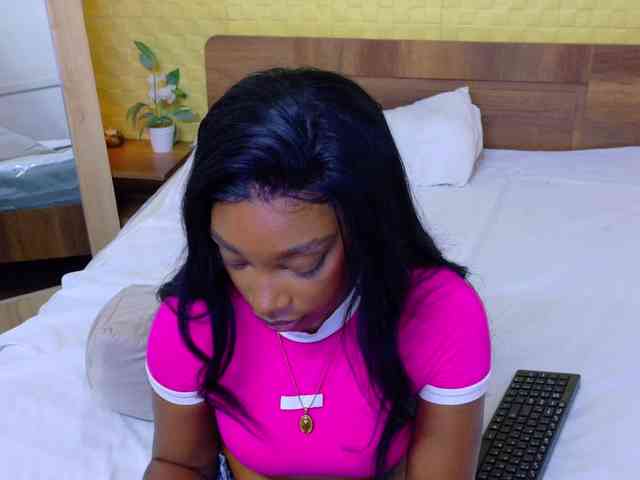 shamira-moore webcam