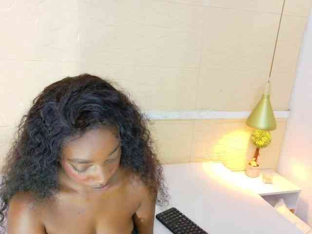 shamira-moore webcam