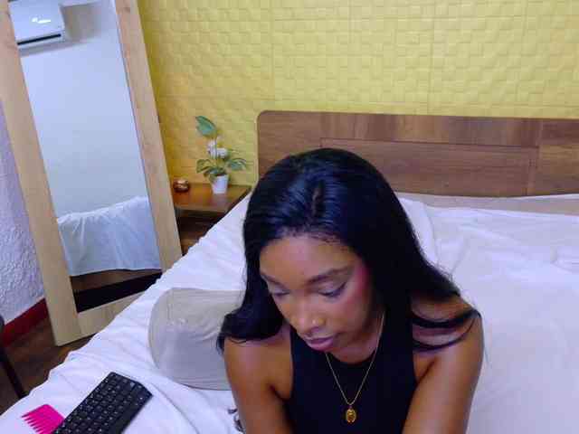 shamira-moore webcam