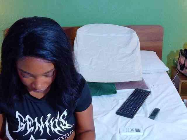 shamira-moore webcam