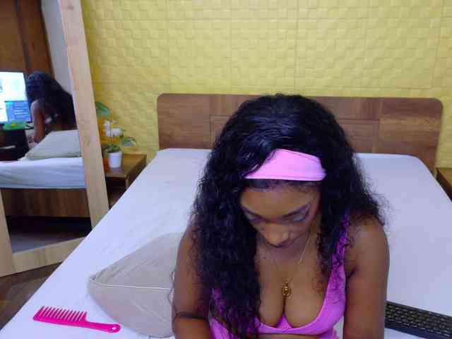 shamira-moore webcam