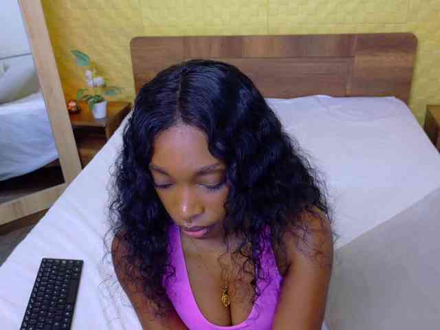 shamira-moore webcam