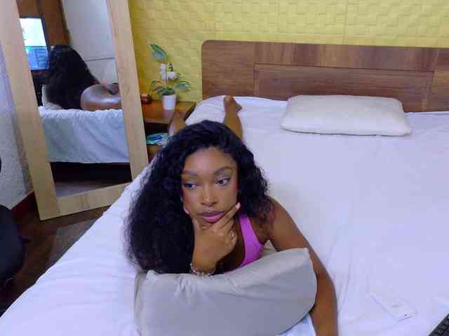 shamira-moore webcam