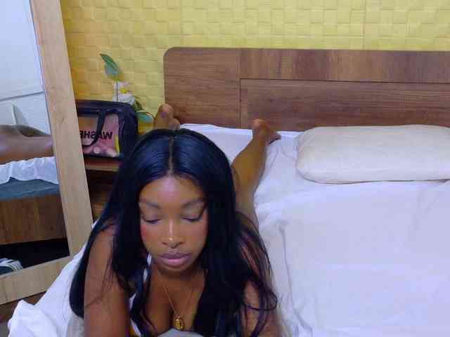 shamira-moore webcam