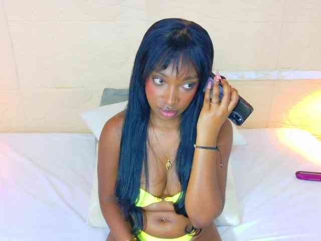 shamira-moore webcam