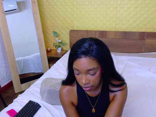 shamira-moore webcam