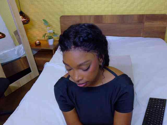 shamira-moore webcam