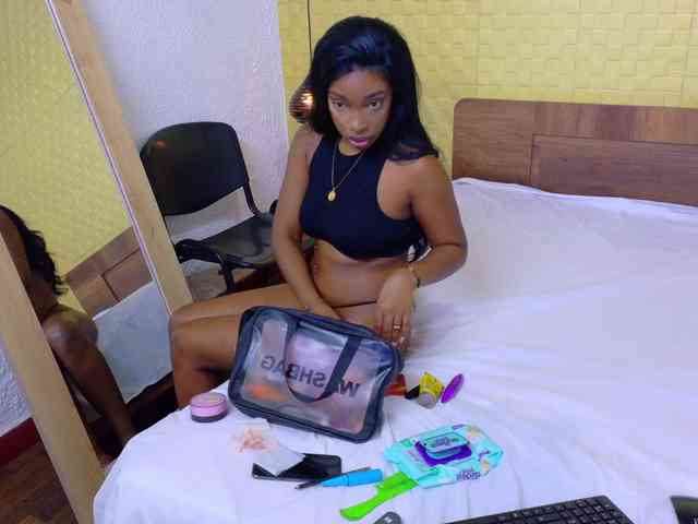 shamira-moore webcam