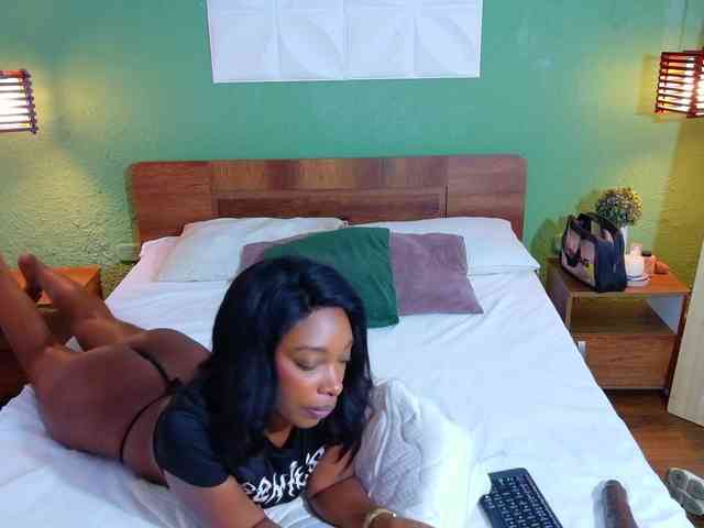 shamira-moore webcam