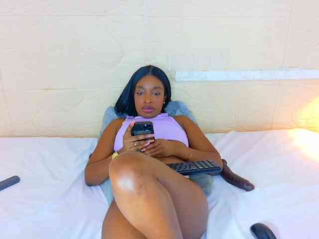 shamira-moore webcam