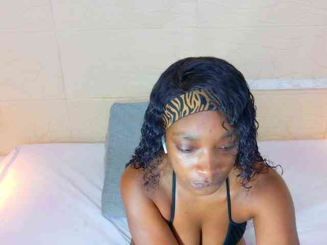 shamira-moore webcam