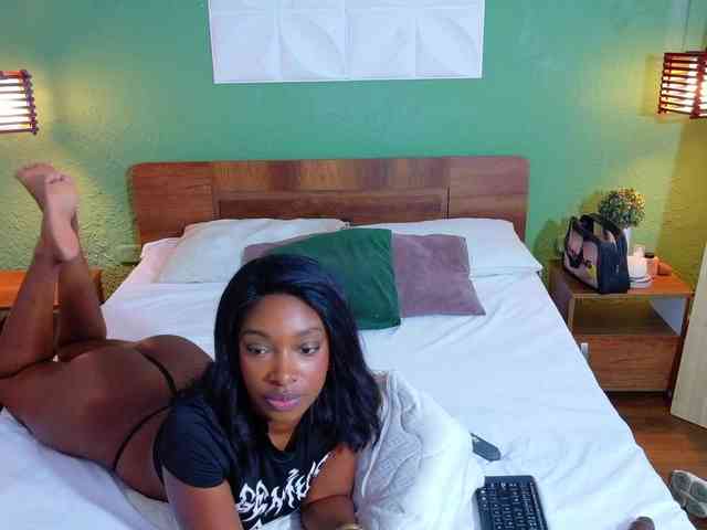 shamira-moore webcam