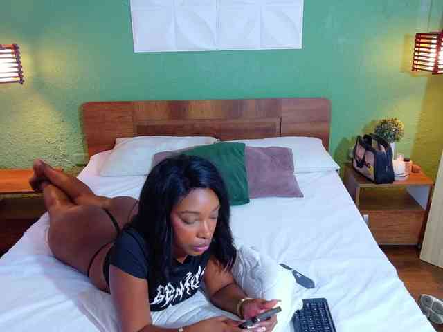 shamira-moore webcam