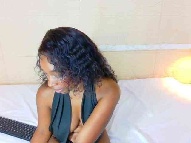 shamira-moore webcam