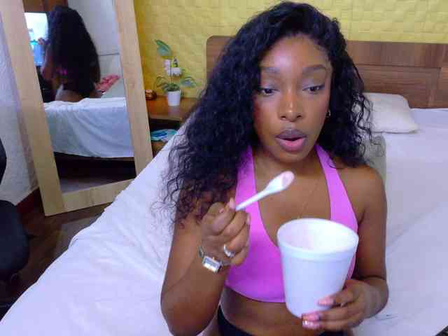 shamira-moore webcam