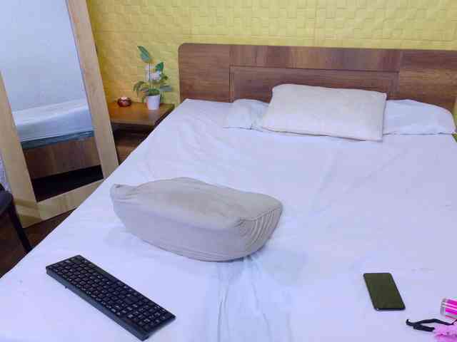 shamira-moore webcam