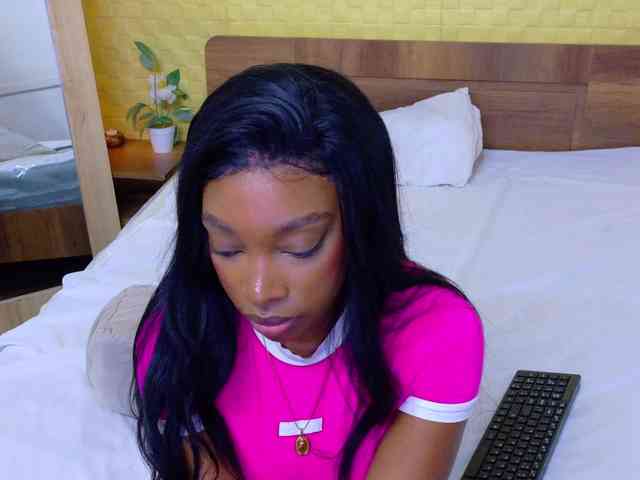 shamira-moore webcam