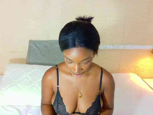 shamira-moore webcam