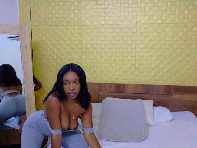 shamira-moore webcam