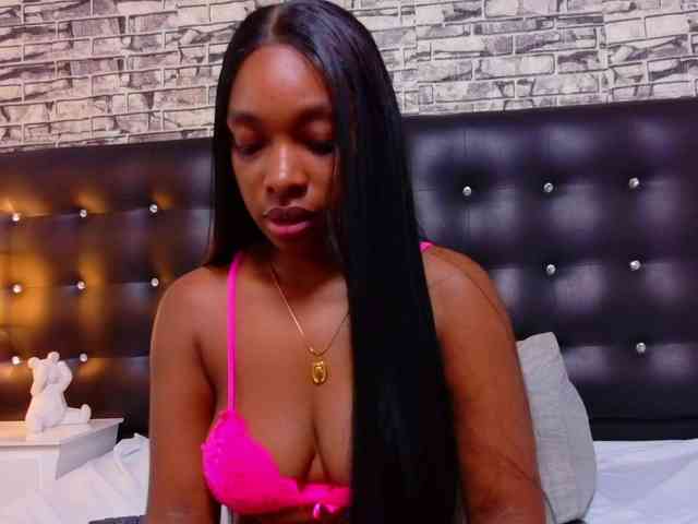 shamira-moore webcam