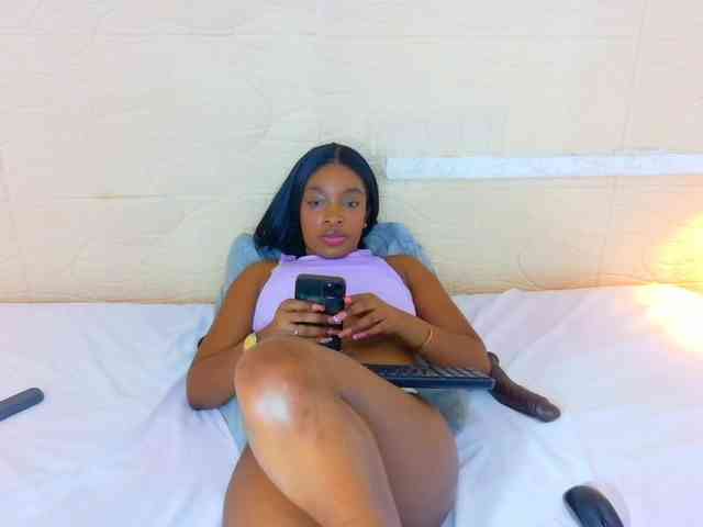 shamira-moore webcam