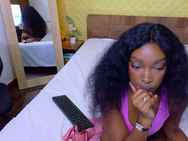 shamira-moore webcam