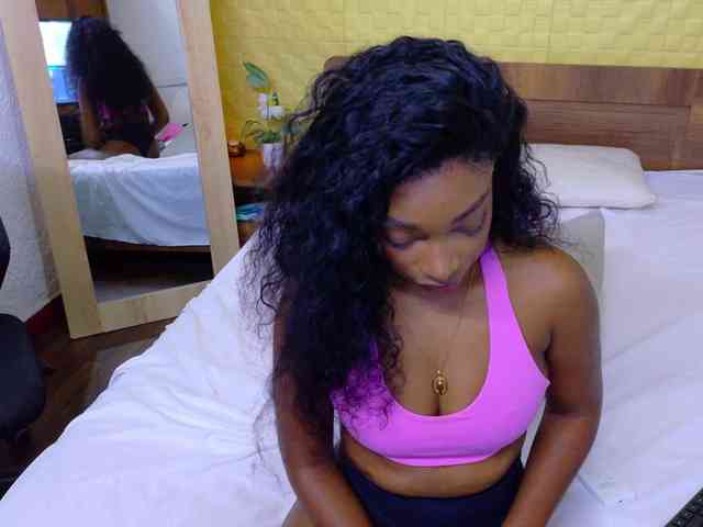 shamira-moore webcam