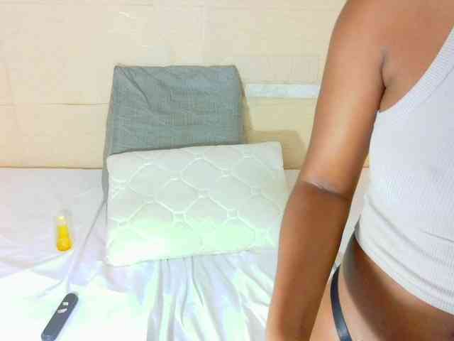 shamira-moore webcam