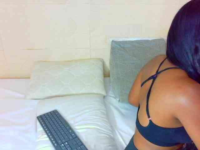 shamira-moore webcam