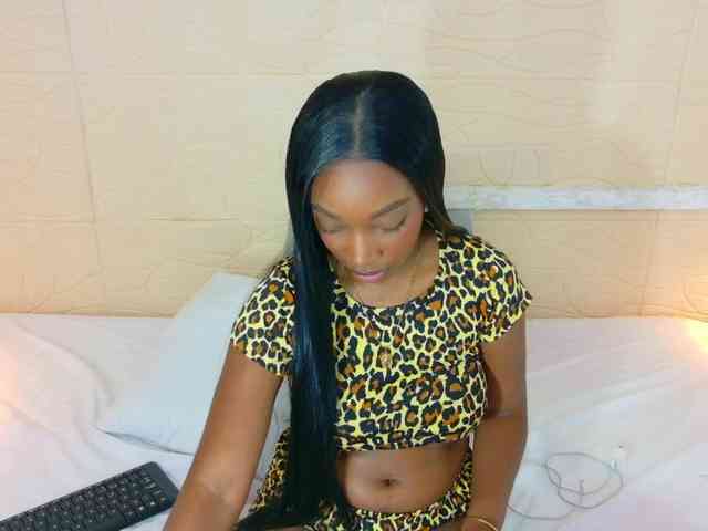 shamira-moore webcam