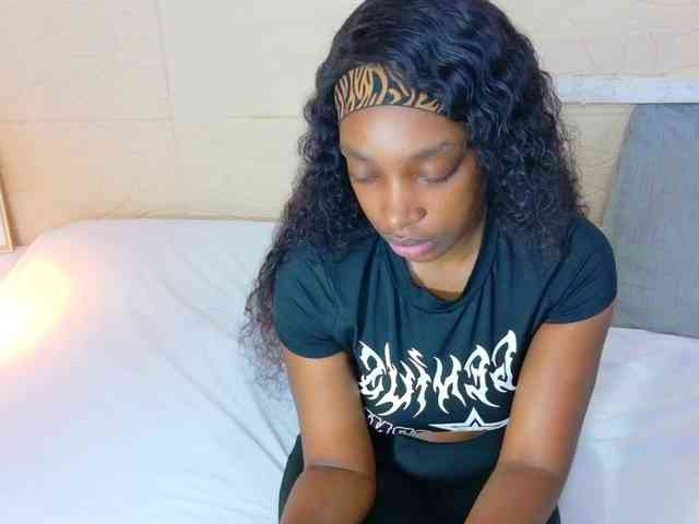 shamira-moore webcam