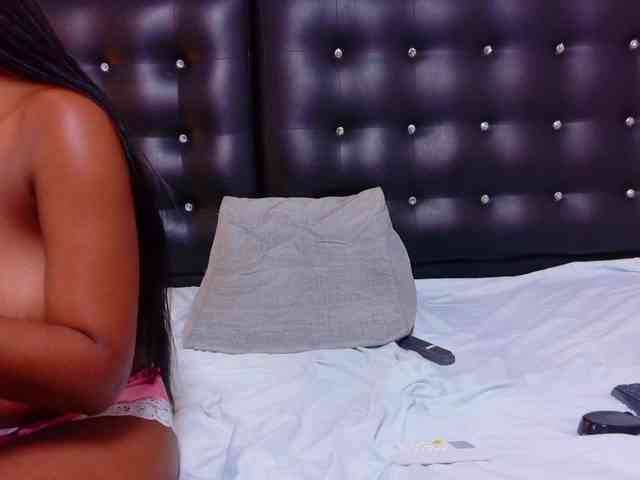 shamira-moore webcam