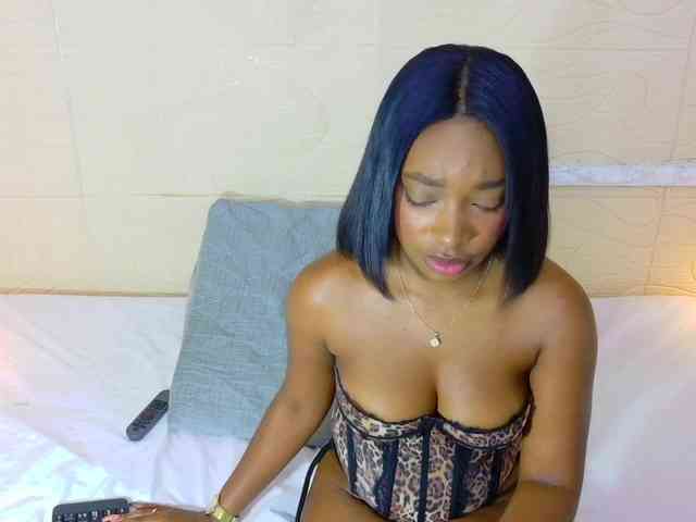 shamira-moore webcam