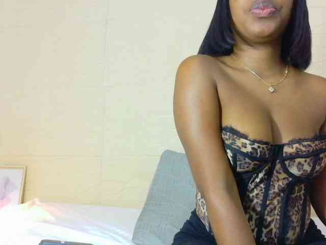 shamira-moore webcam