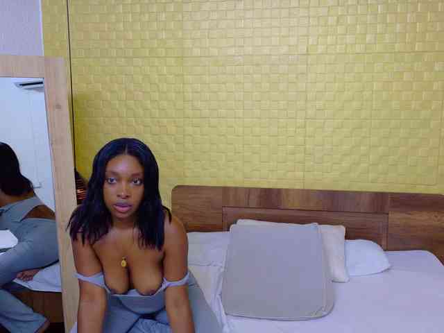 shamira-moore webcam