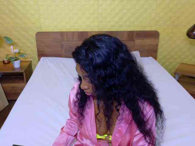 shamira-moore webcam